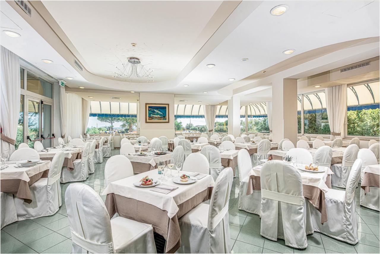 Hotel Bellevue Bibione Eksteriør billede