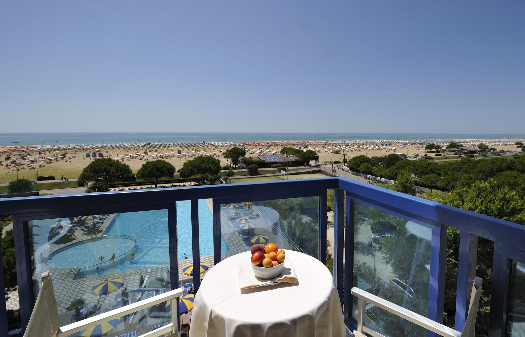Hotel Bellevue Bibione Eksteriør billede