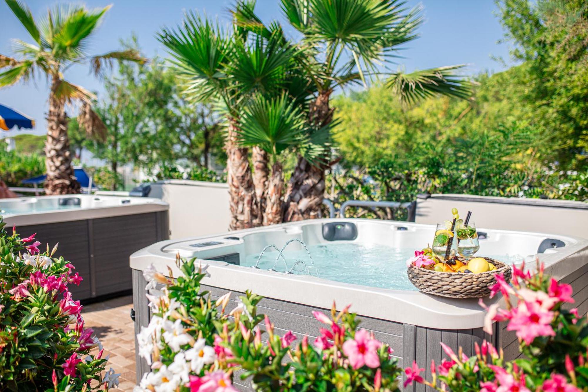 Hotel Bellevue Bibione Eksteriør billede
