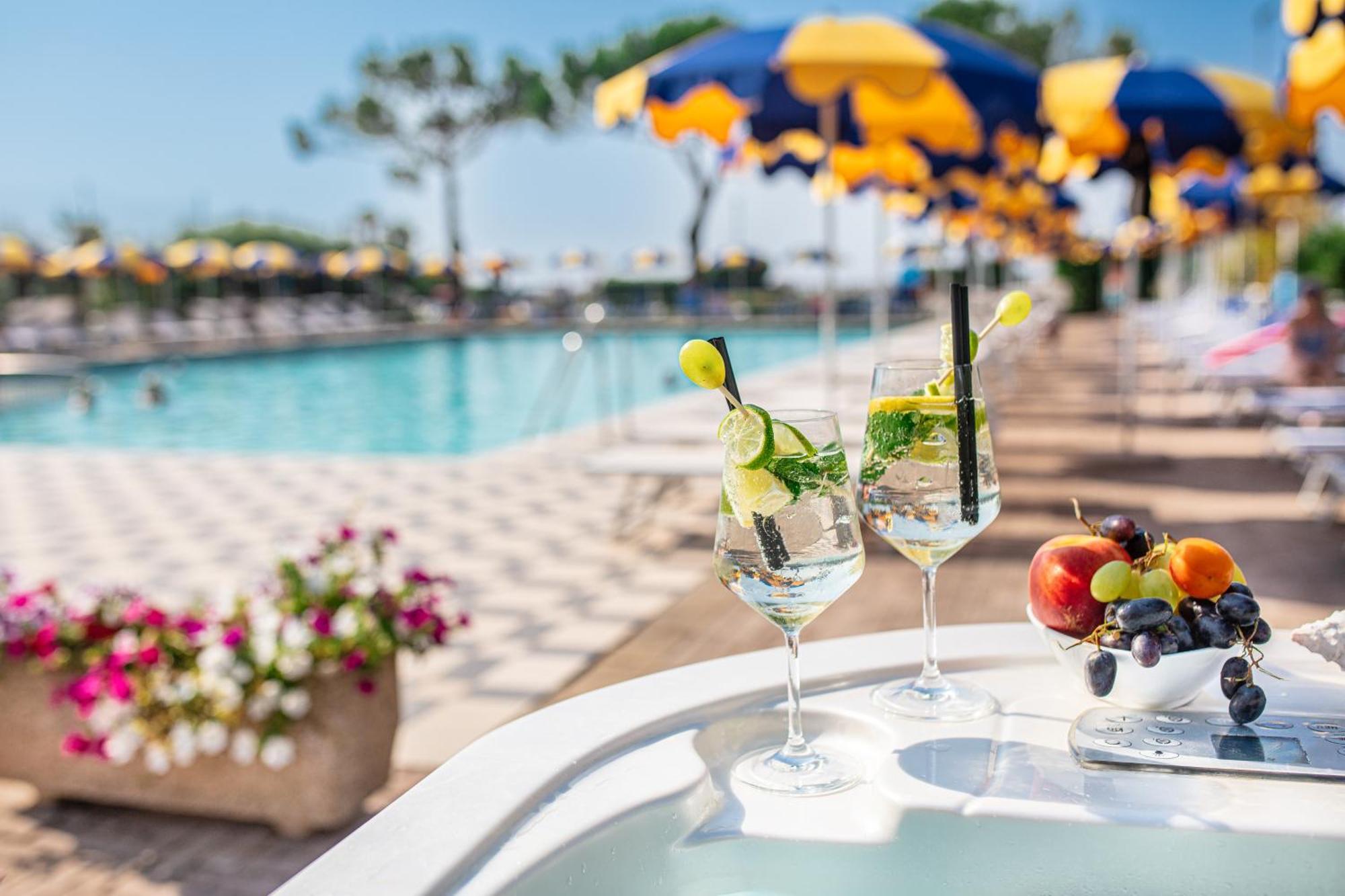 Hotel Bellevue Bibione Eksteriør billede