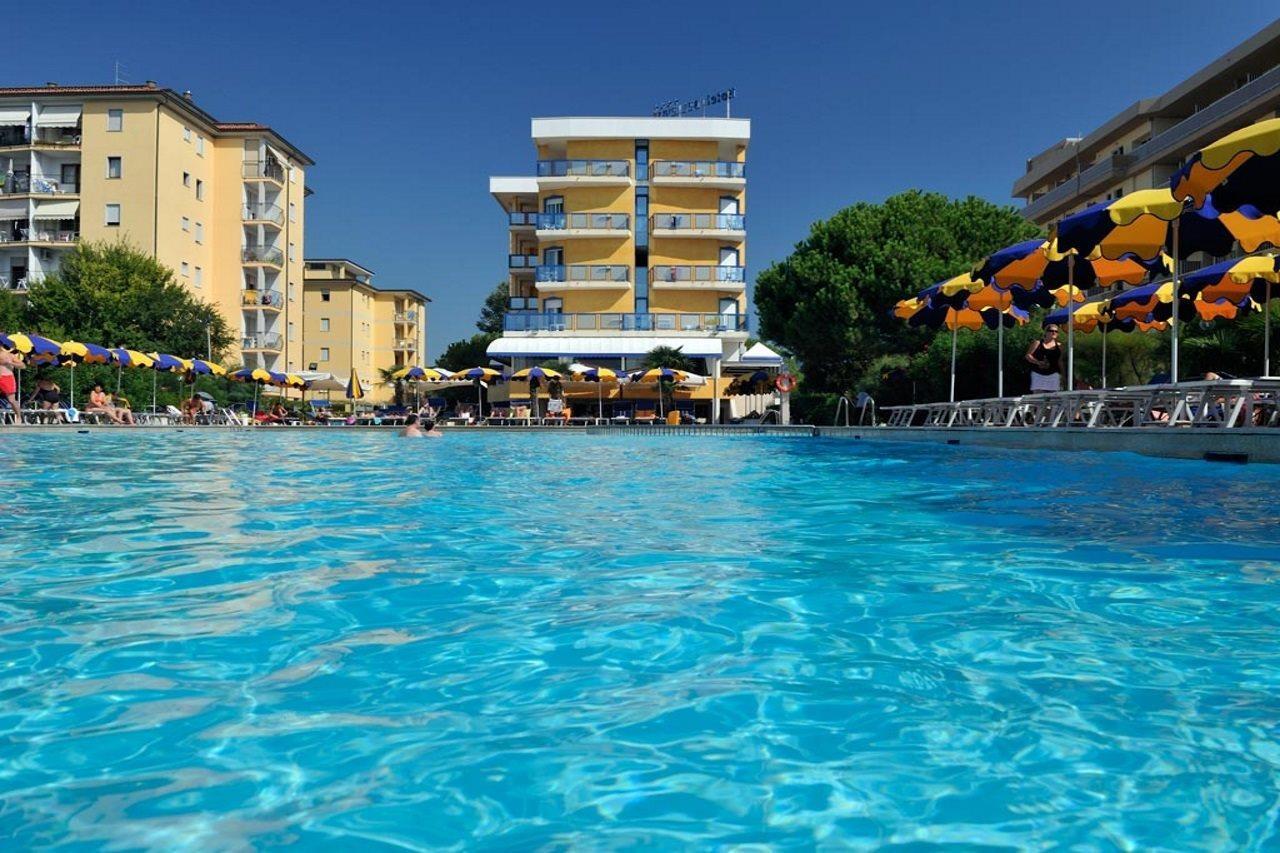 Hotel Bellevue Bibione Eksteriør billede