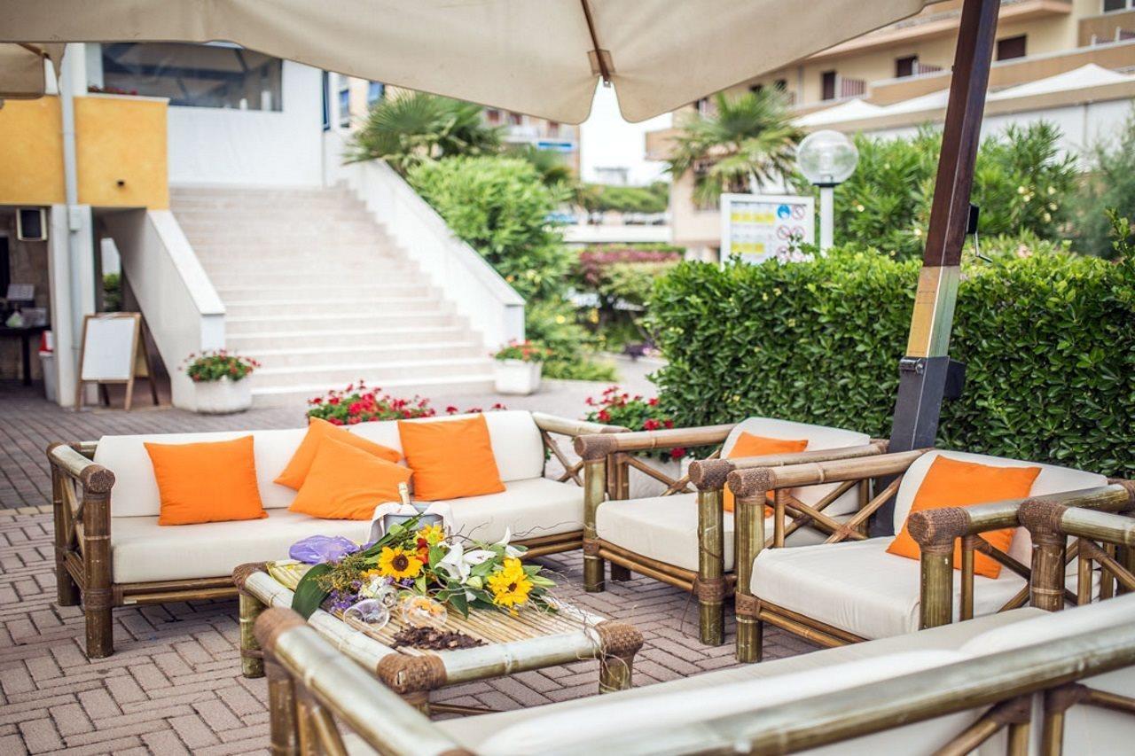 Hotel Bellevue Bibione Eksteriør billede